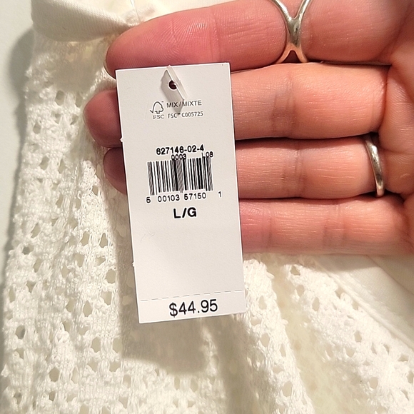 GAP large Crochet Halter Tank Top - Picture 3 of 3